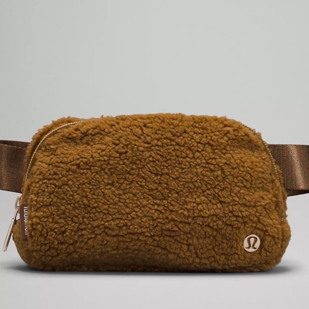 nwt lululemon fleece everywhere belt bag caramel color